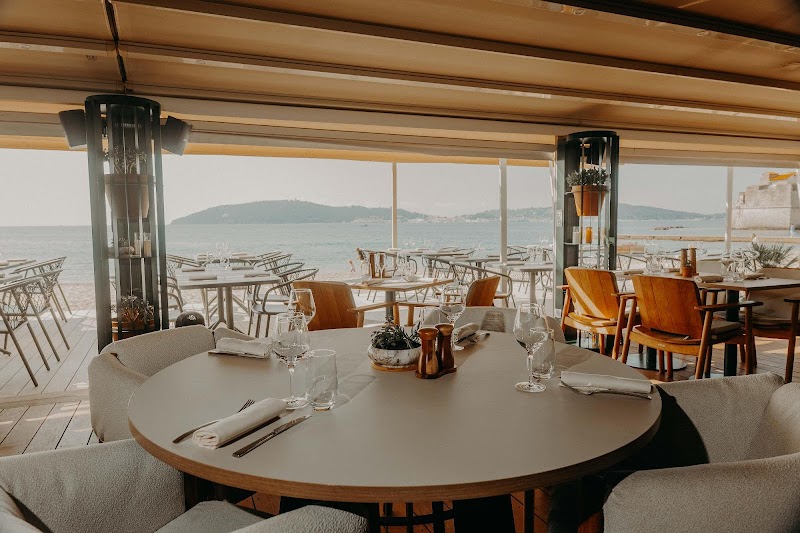 Lido de Toulon – Restaurant & Plage Privée à Toulon, France