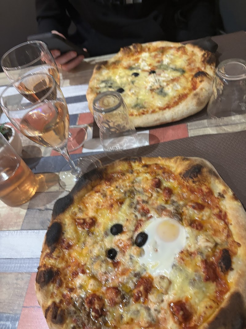 Restaurant Little Italy grenoble liberation à Grenoble, France — photo 2