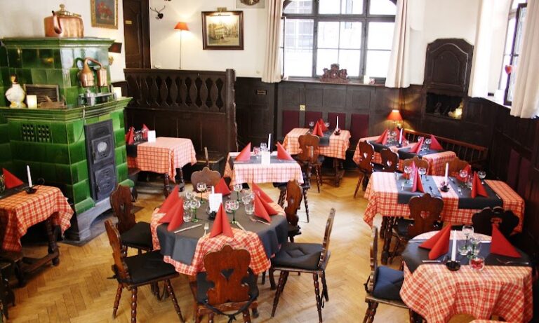 Lohkäs Restaurant de Tradition à Strasbourg, France — photo 1