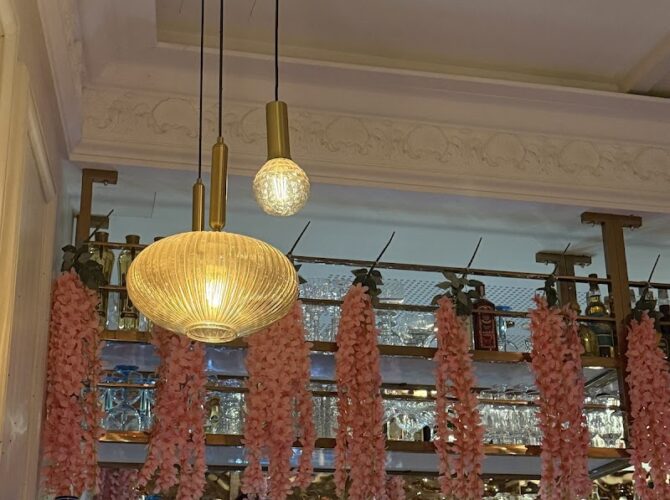 Restaurant Louisette à Paris, France