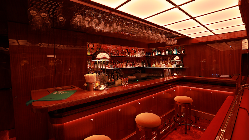 LUIGI CANNES – RESTAURANT – PIANO BAR – CLUB à Cannes, France