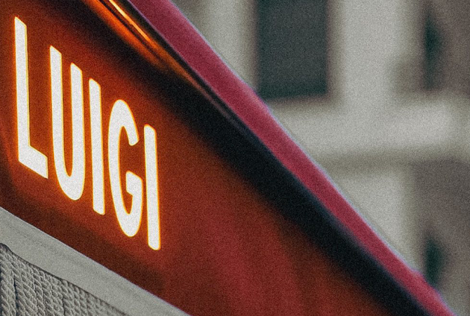 LUIGI CANNES – RESTAURANT – PIANO BAR – CLUB à Cannes, France