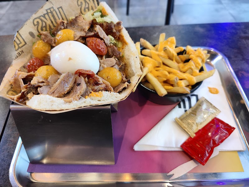 Restaurant LUKS KEBAB PARIS 10 à Paris, France