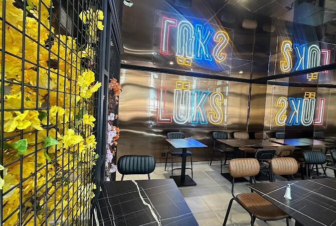 Restaurant Lüks Kebab à Paris, France