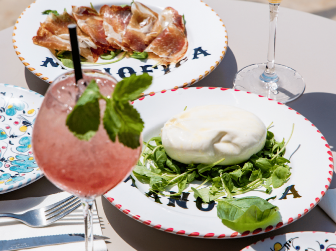 Restaurant Manofica – Port de Toulon à Toulon, France