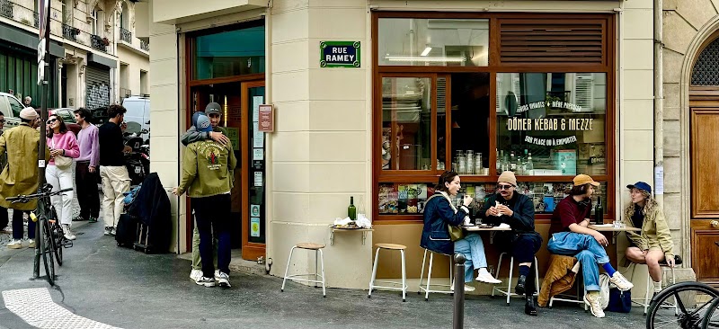 Restaurant MEHMET – Döner Kebab & Wine à Paris, France