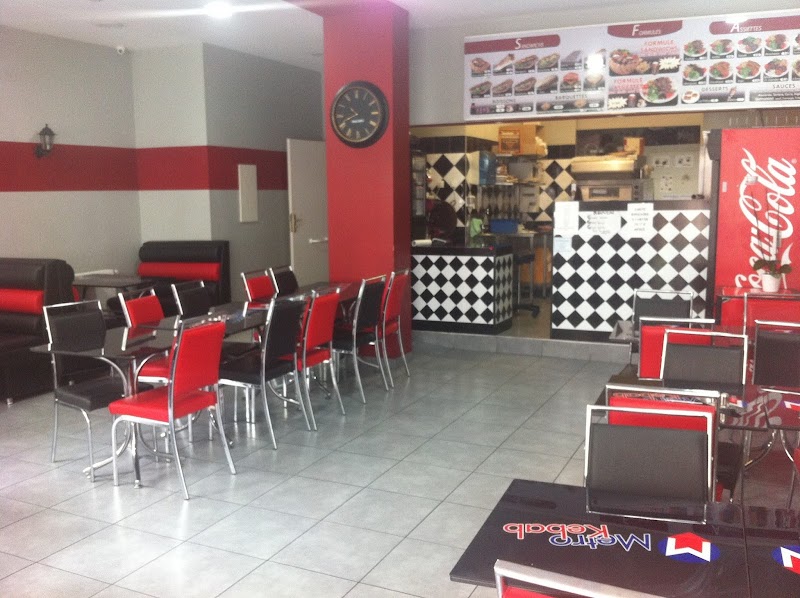 Restaurant Metro Kebab 100% veau halal fait maison à Villeurbanne, France