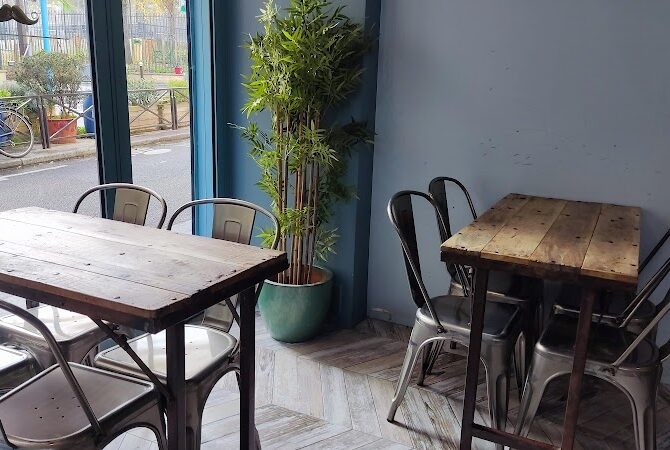 Restaurant Monsieur Kebab à Paris, France