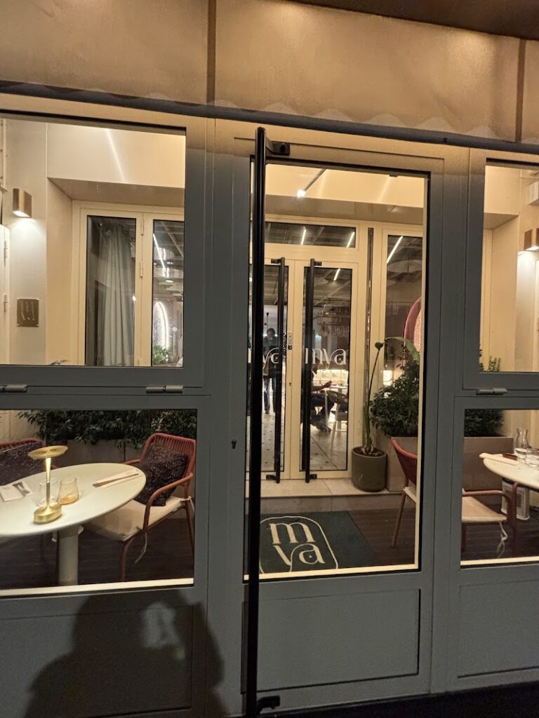 Restaurant Mya à Paris, France — photo 1