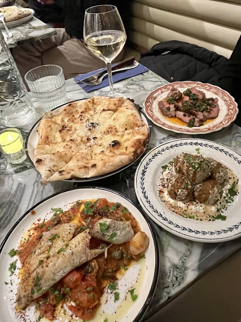 Restaurant NAPL devient BELLIE à Lyon, France