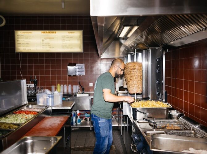 Restaurant NEMESIS Artisan Kebabier à Paris, France