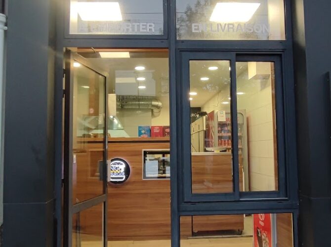 Restaurant Night Burger à Lyon, France