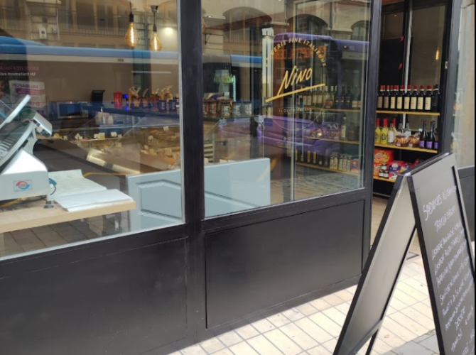 Restaurant Nino Épicerie Italienne à Reims, France