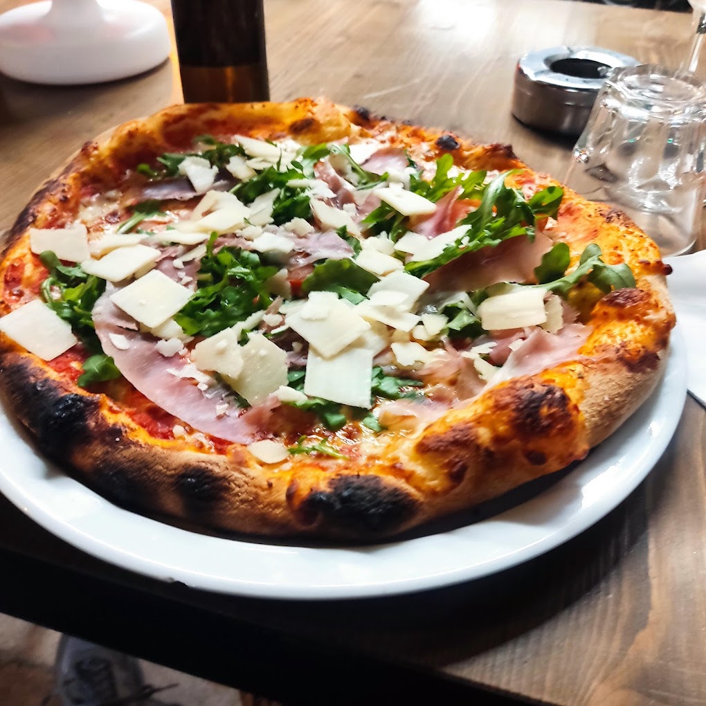 Restaurant NJ PIZZA CANNES à Cannes, France