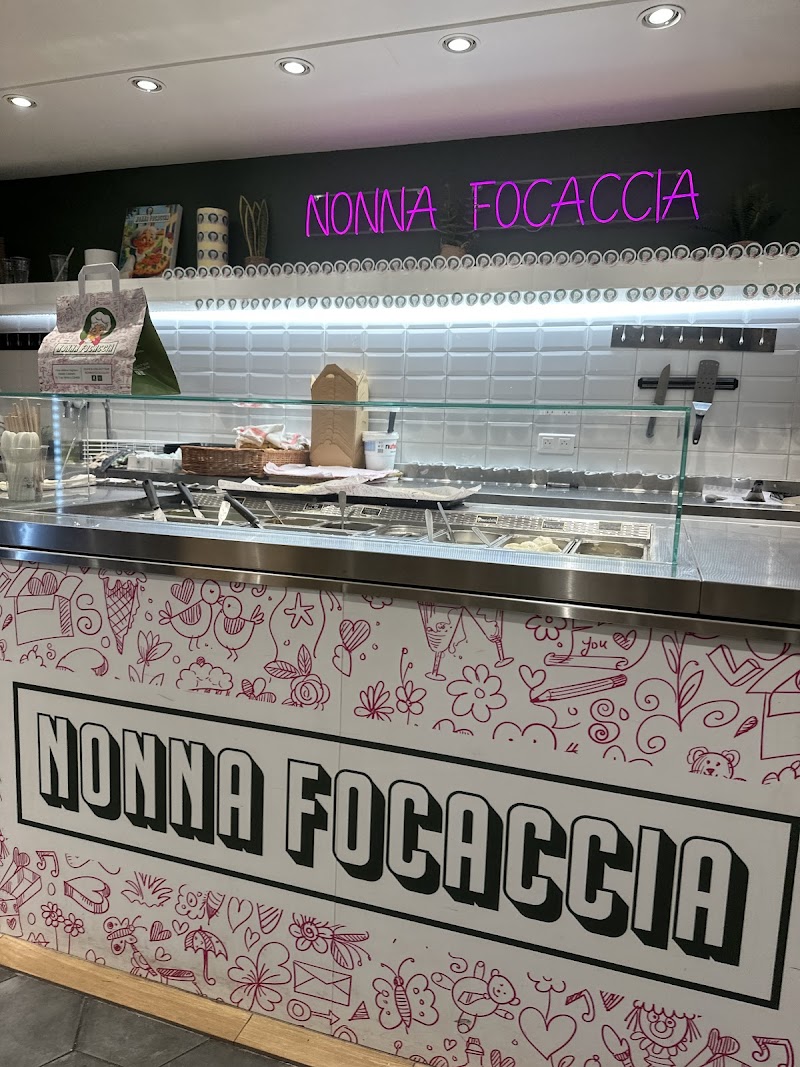 Restaurant Nonna Focaccia à Cannes, France — photo 2