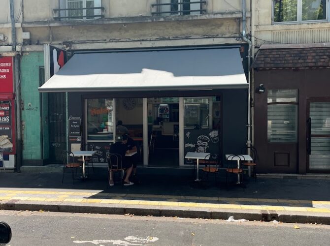 Restaurant Number One à Tours, France