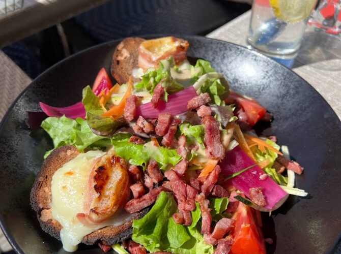 Restaurant Omeletterie La Poêle à Chamonix-Mont-Blanc, France