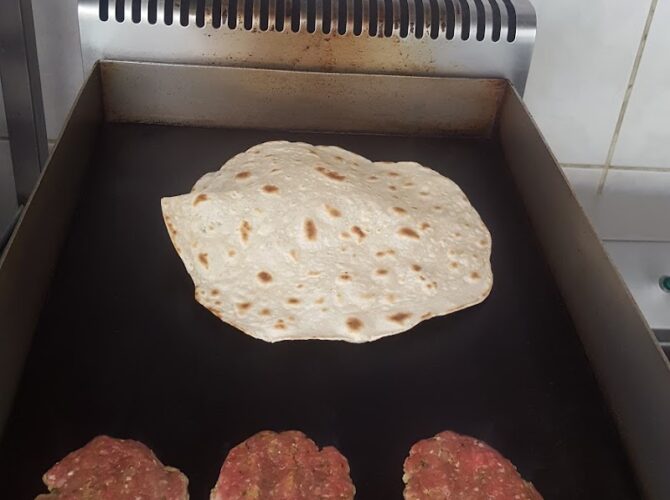 Restaurant Pacha Kebab à Rennes, France