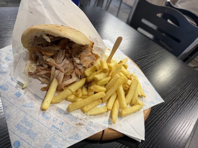 Restaurant Paristanbul Gare de l’Est à Paris, France