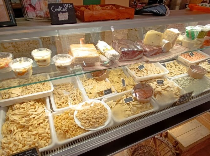 Restaurant Pasta Box La Nonna Lina à Toulouse, France