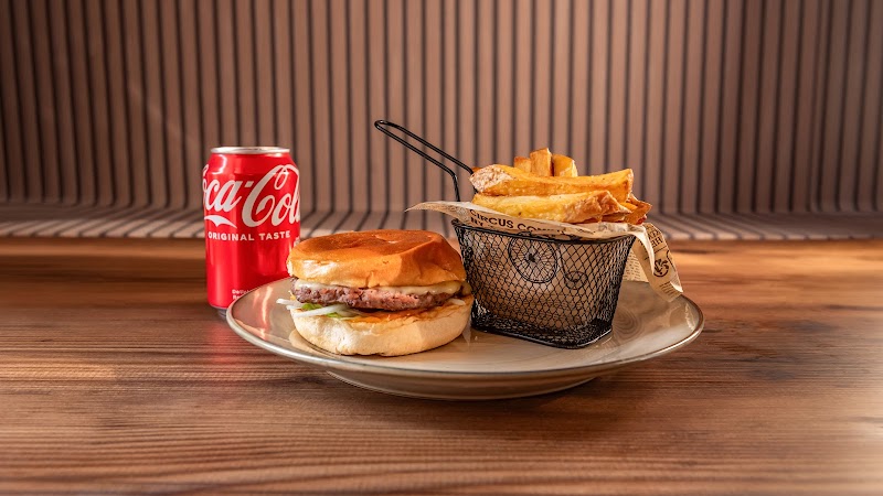 Restaurant Pimentos kebab à Lille, France