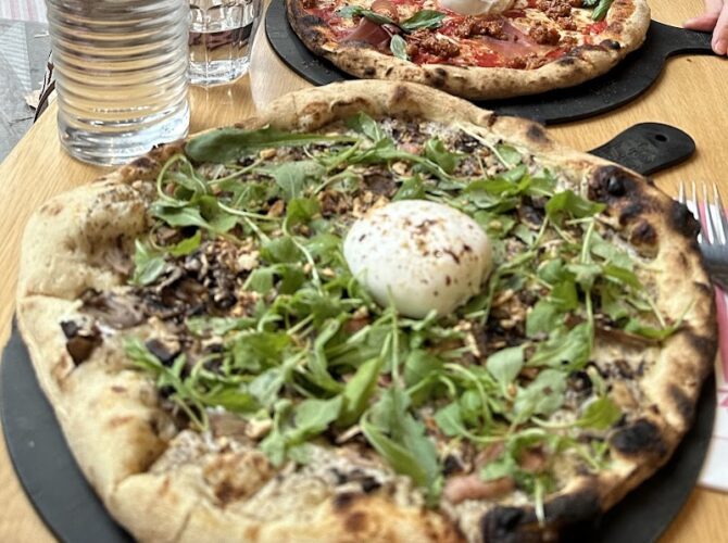 Restaurant Pizza Cosy à Lyon, France