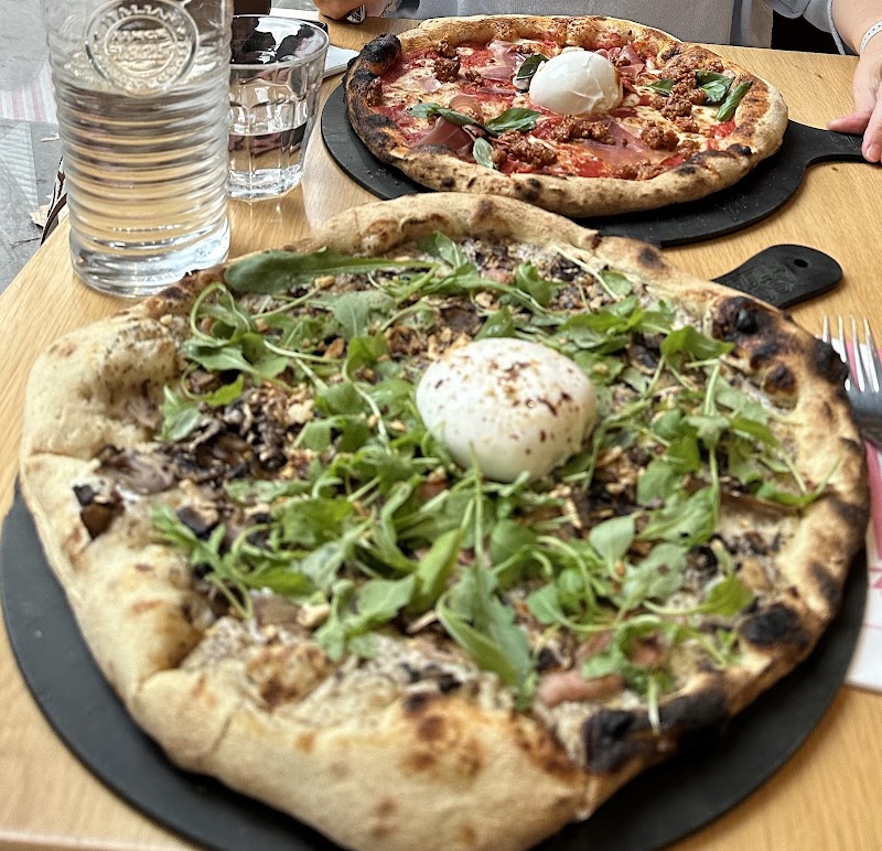 Restaurant Pizza Cosy à Lyon, France