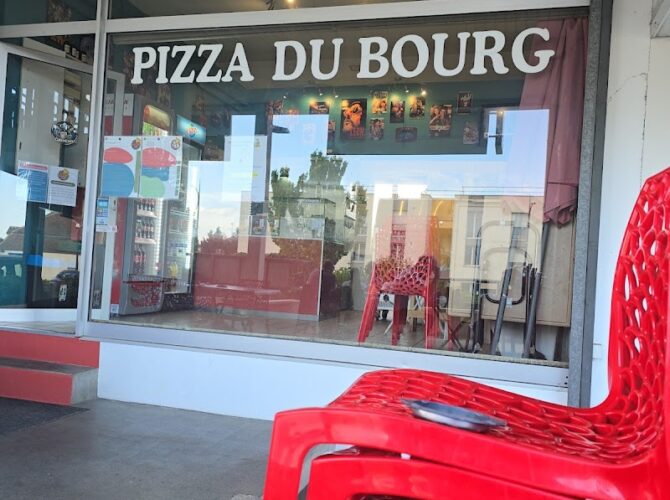 Restaurant Pizza du Bourg à Saint-Apollinaire, France