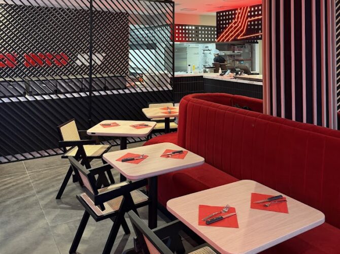 Restaurant Pizza Hut Kirchberg à Luxembourg (Ville), Luxembourg