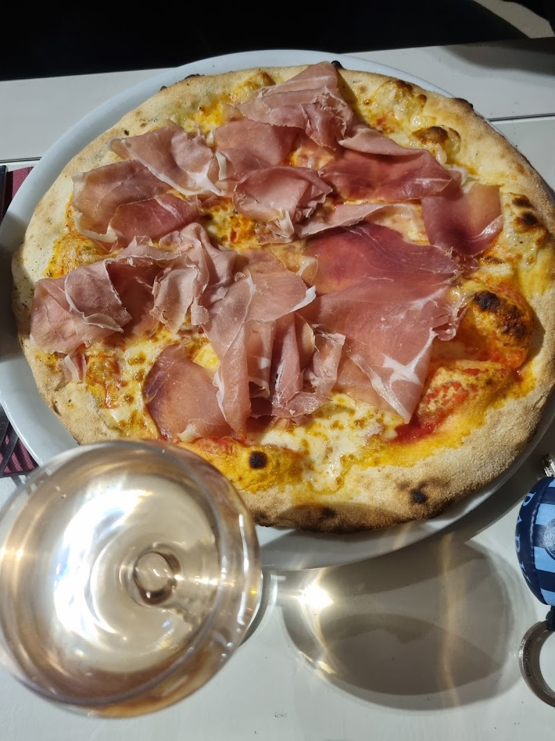Restaurant Pizza JC à Grenoble, France — photo 2