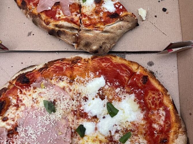 Restaurant Pizza La Belle Vie à Lyon, France