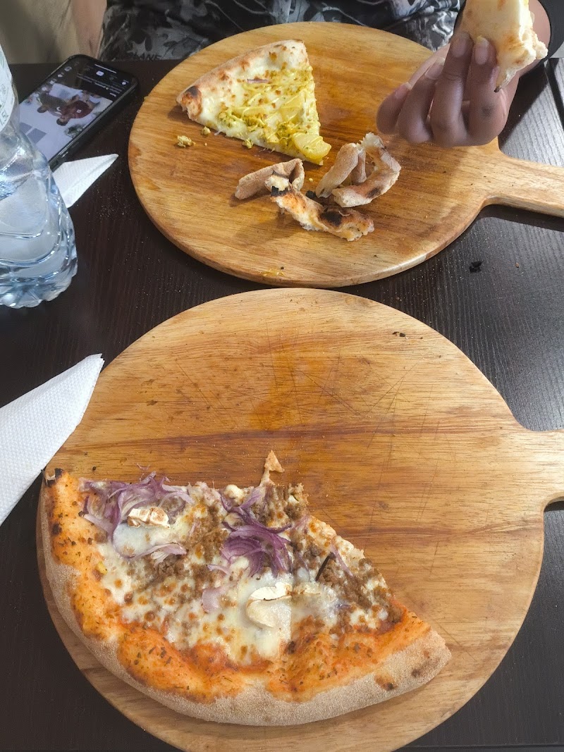 Restaurant PIZZA SIX à Brest, France