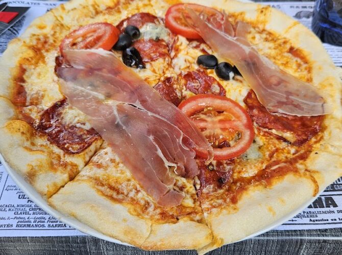 Restaurant Pizzaria Orela à Luxembourg (Ville), Luxembourg