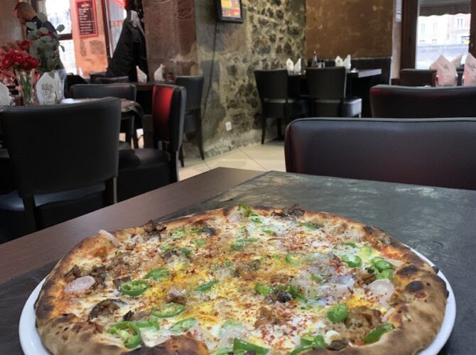 Restaurant Pizzeria Casanova à Grenoble, France