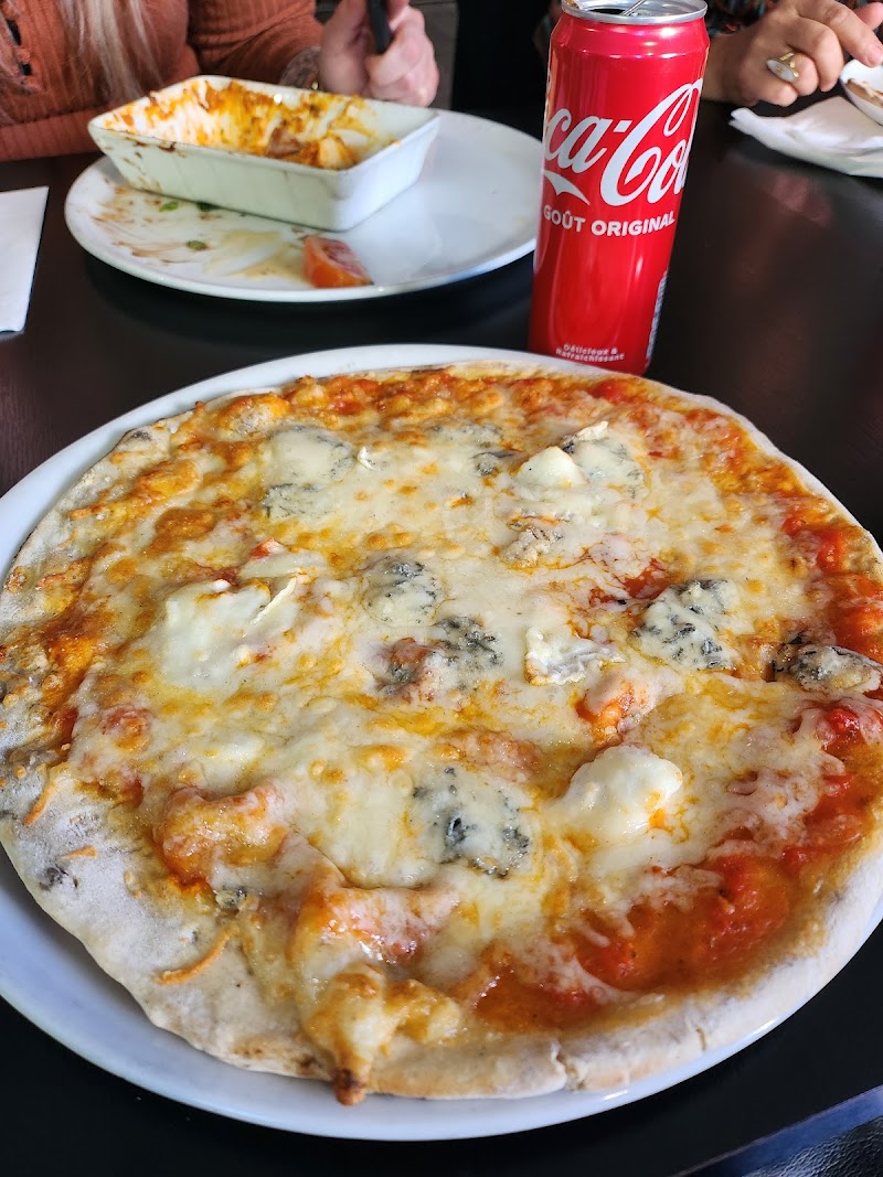 Restaurant Pizzeria l’Amarosa à Grenoble, France — photo 3