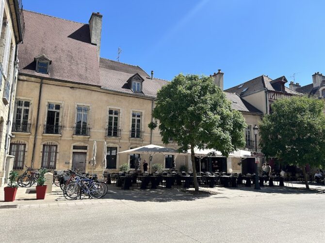 Restaurant Place d’Italie à Dijon, France