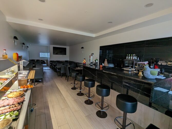 Restaurant Poulets Pontault à Pontault-Combault, France