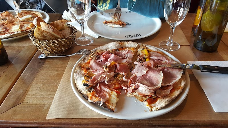 Restaurant Ragazzi Da Peppone à Bordeaux, France