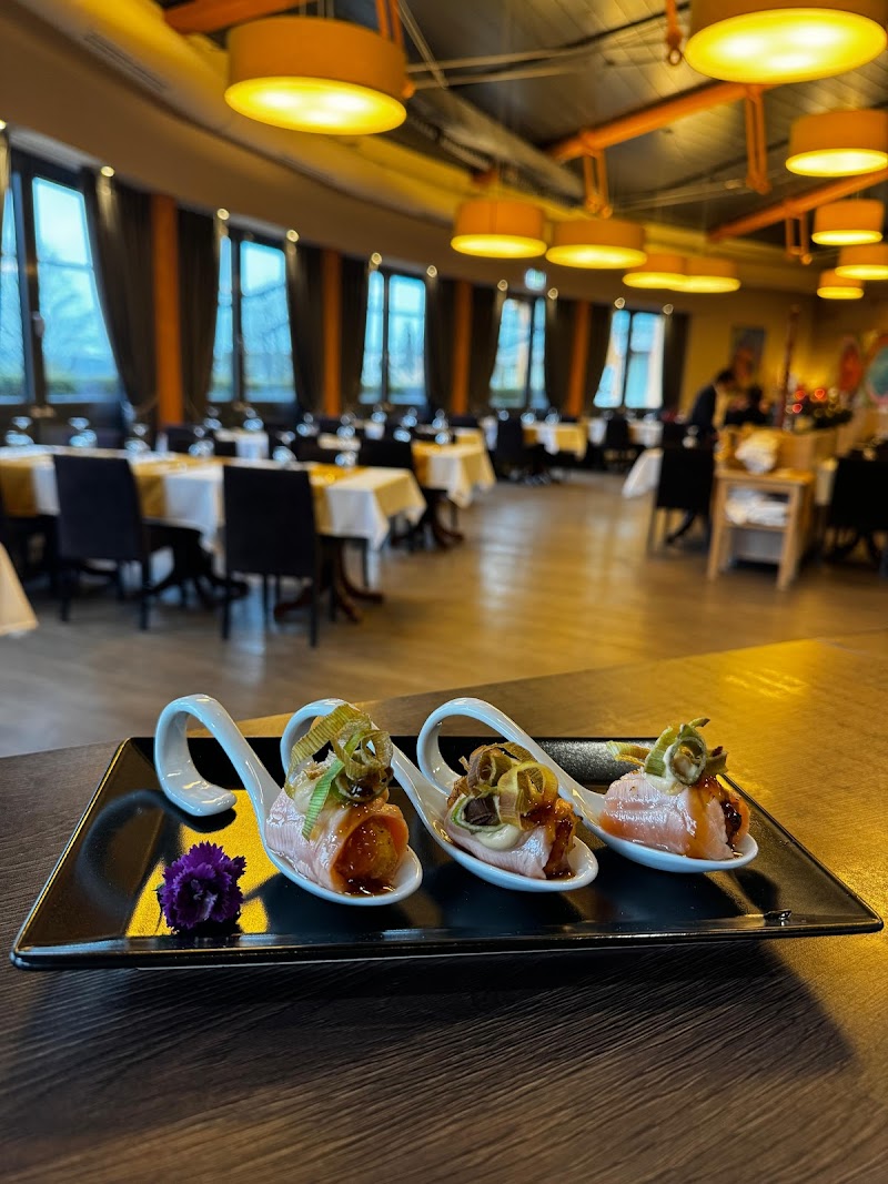 Restaurant All Zesummen à Bertrange, Luxembourg — photo 2