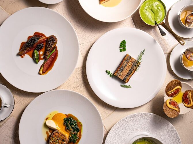 Restaurant Anne – Place des Vosges, le Pavillon de la Reine à Paris, France