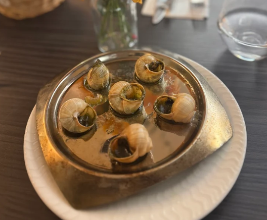 Restaurant Bistrot Le dôme Paris 15 à Paris, France