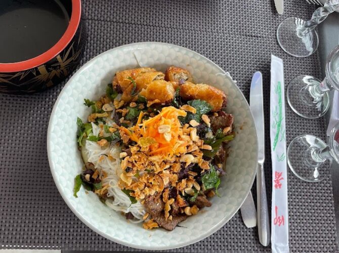 Restaurant Brodar à Sainte-Geneviève-des-Bois, France