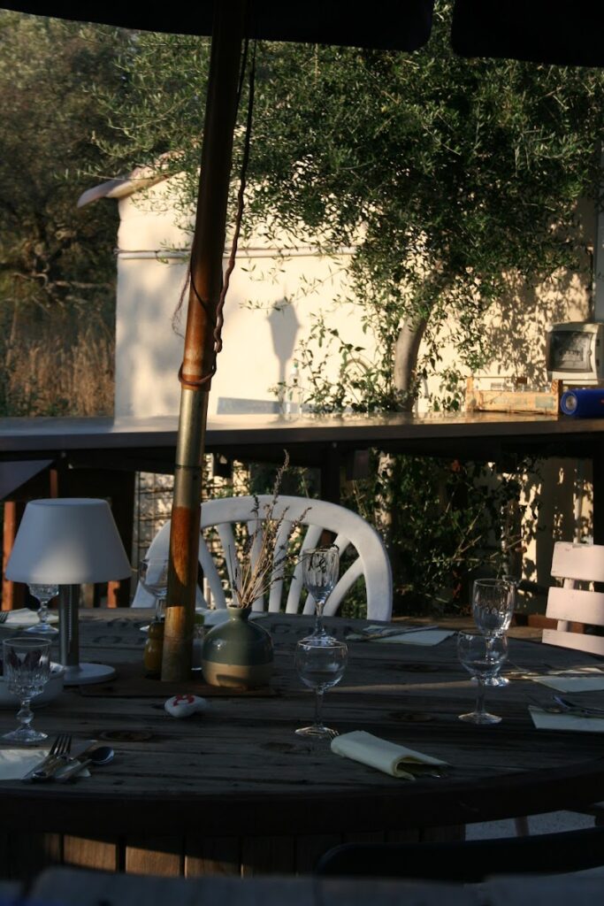 Restaurant épicerie de saint Pierre