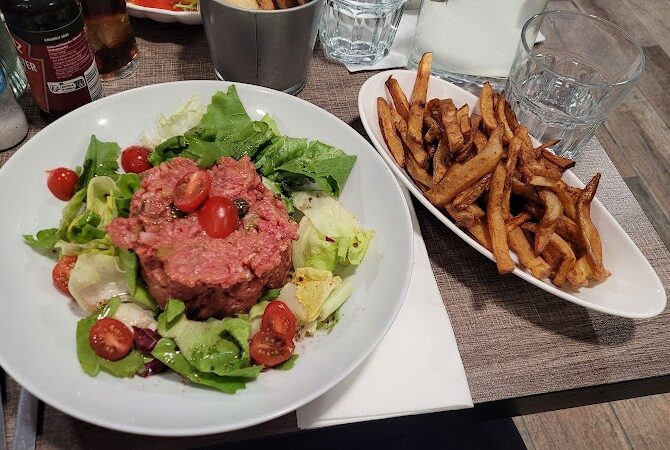 Restaurant le Café Des Arts à La Seyne-sur-Mer, France