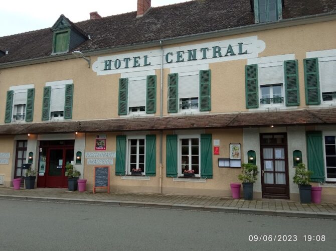 Restaurant Le Central à Boussac, France