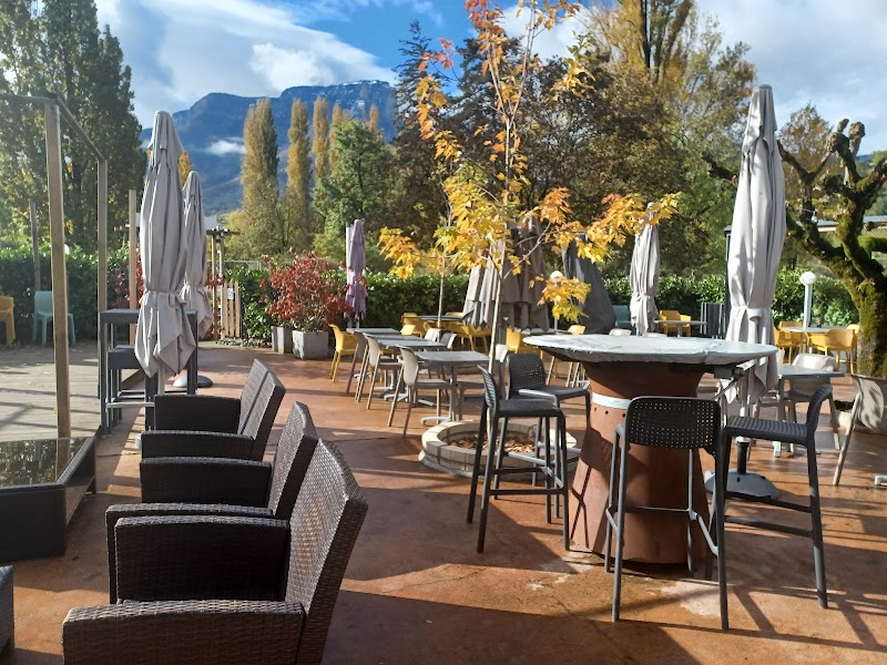 Restaurant Le Saint André aux Marches (73) à Porte-de-Savoie, France