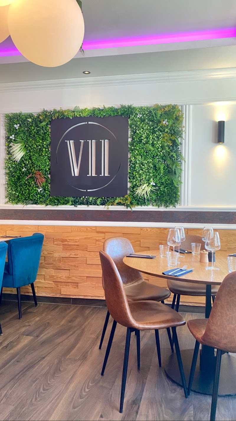 Restaurant le VII à Champs-sur-Marne, France