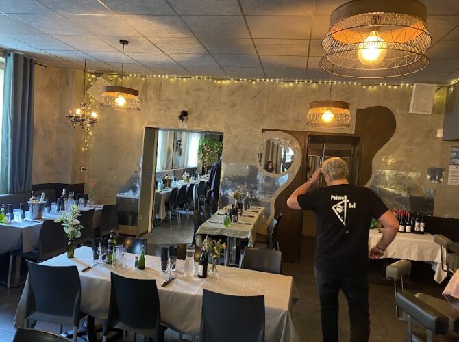 Restaurant Poivre Et Sel à Marseille, France