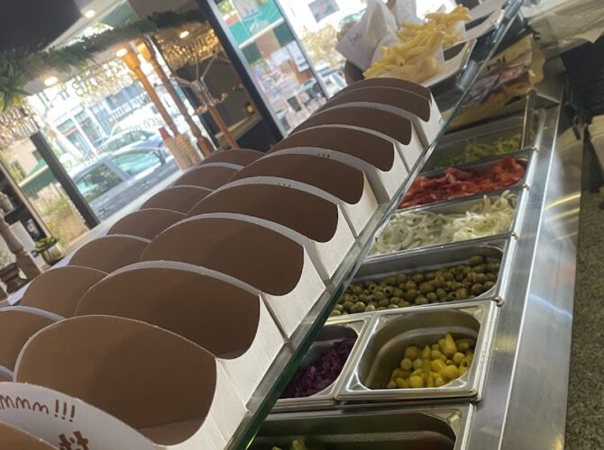 Restaurant RONEY KEBAB à Lyon, France