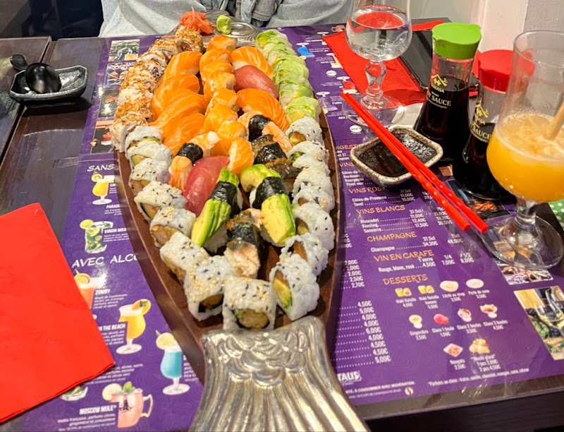 Restaurant Wujin Sushi à Paris, France
